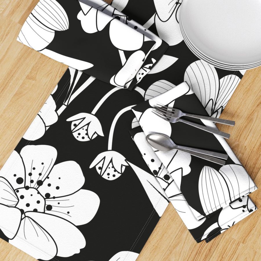 HOME_GOOD_TABLE_RUNNER