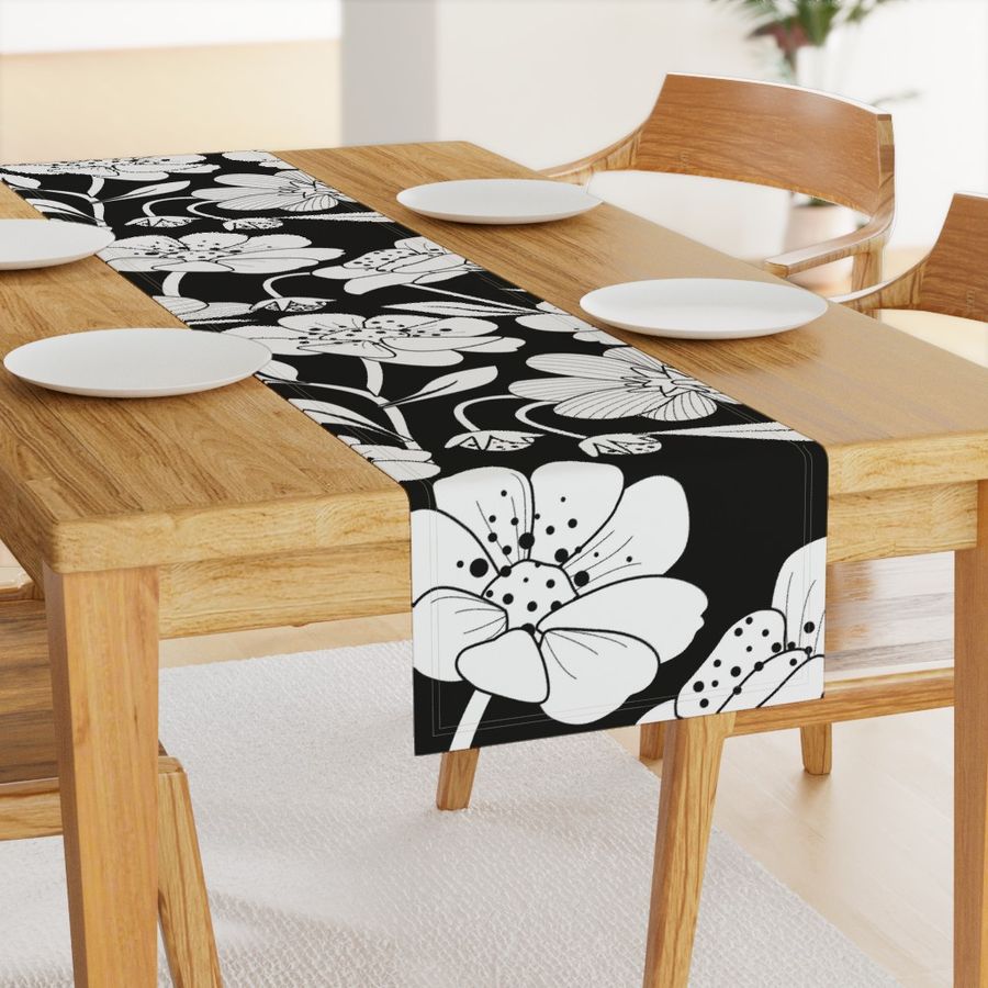 HOME_GOOD_TABLE_RUNNER