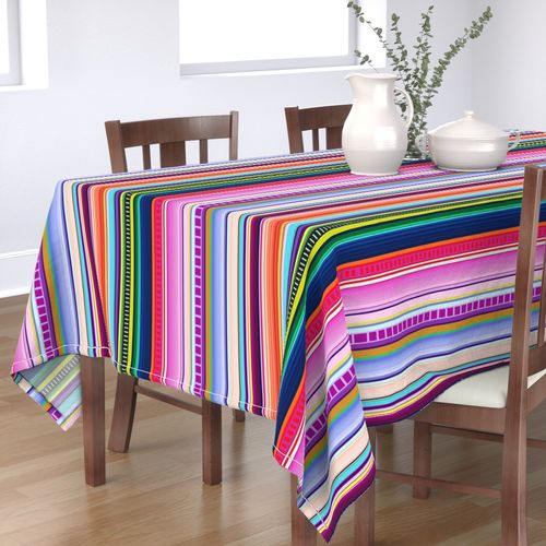 HOME_GOOD_RECTANGULAR_TABLE_CLOTH