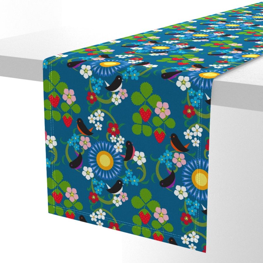 HOME_GOOD_TABLE_RUNNER