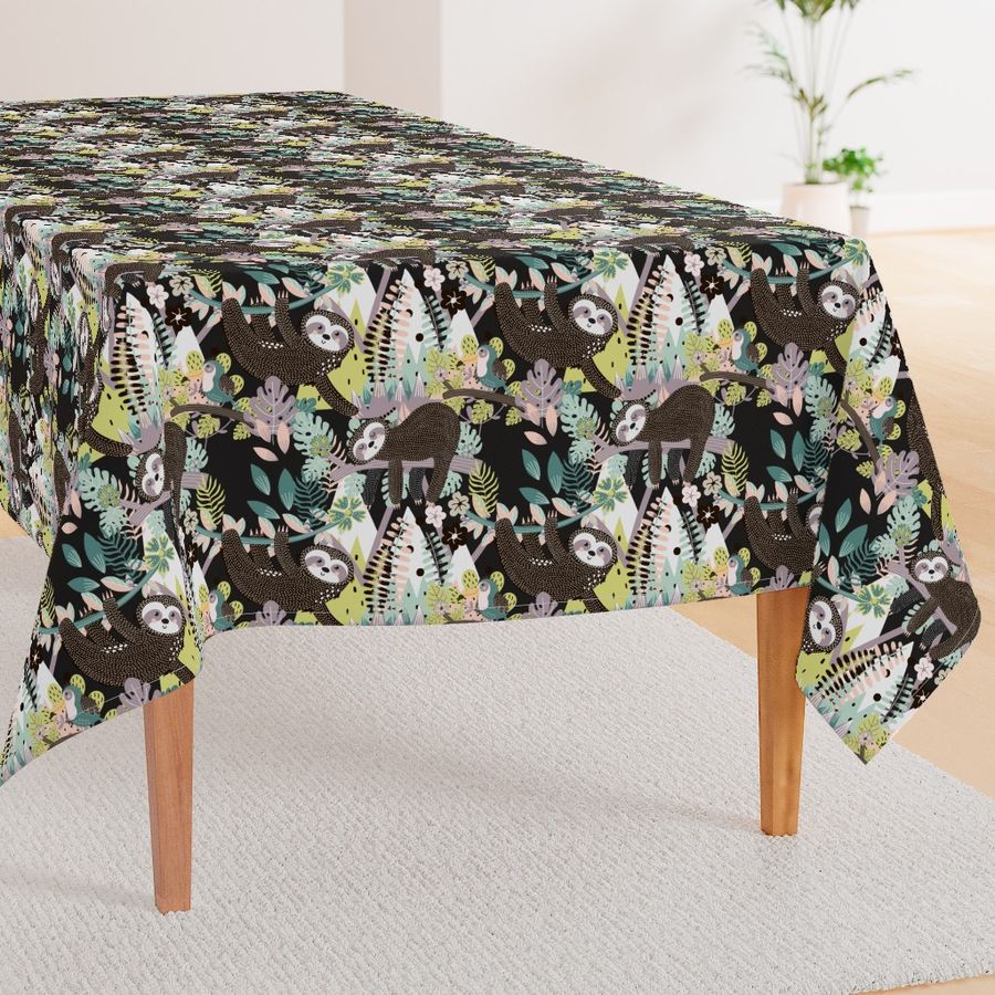 HOME_GOOD_RECTANGULAR_TABLE_CLOTH