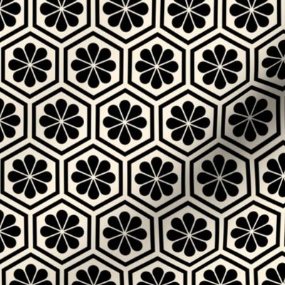 Geometric Pattern: Hexagon Flower: Black/Cream