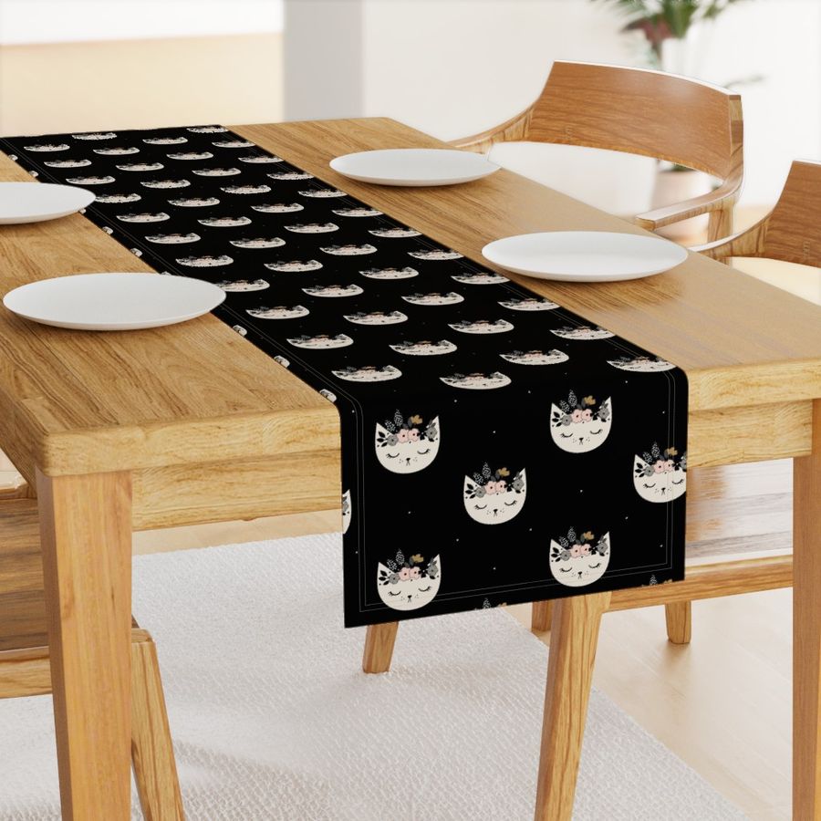 HOME_GOOD_TABLE_RUNNER