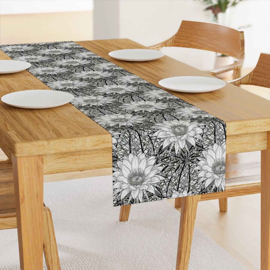 HOME_GOOD_TABLE_RUNNER