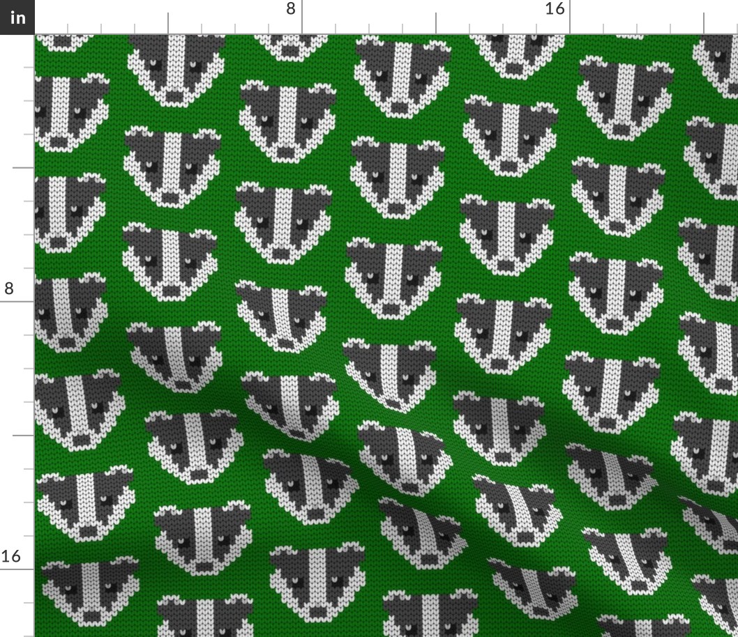 08258869 : knit badger 1x : G