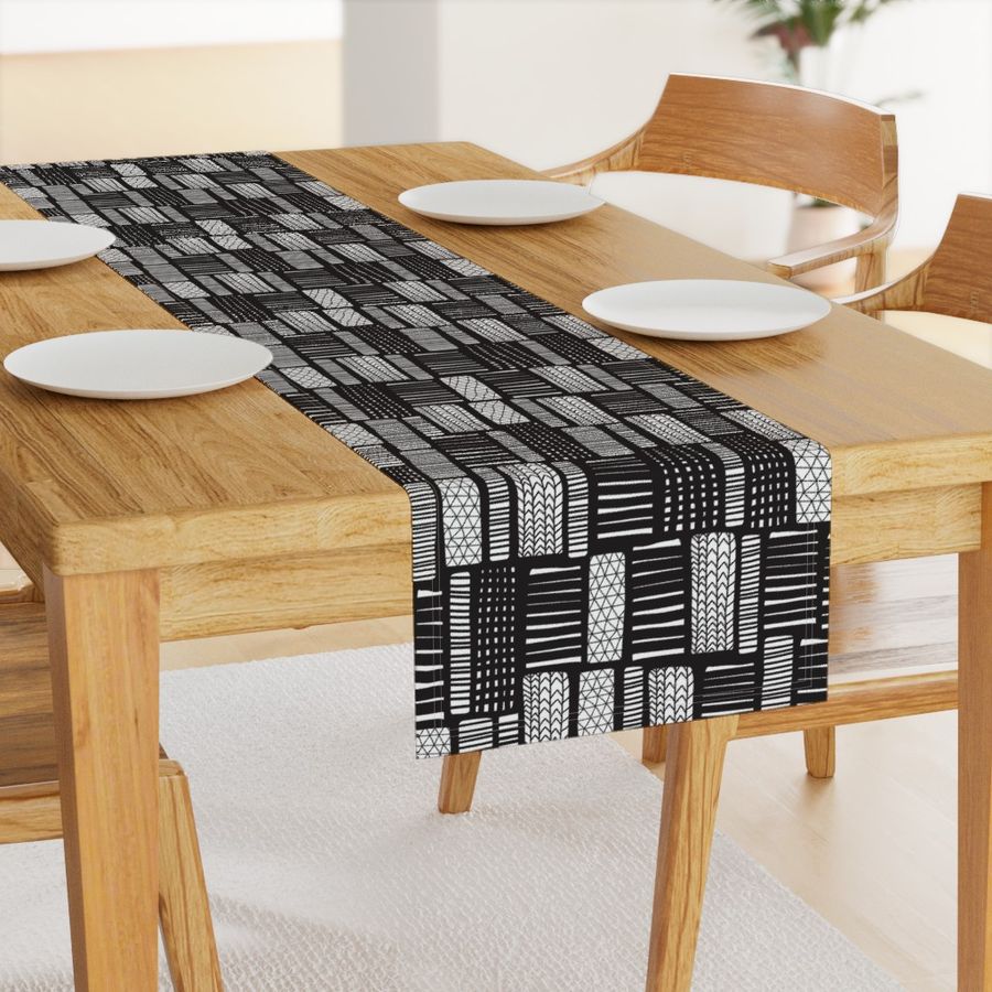 HOME_GOOD_TABLE_RUNNER