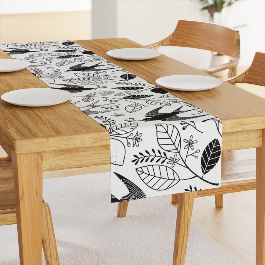 HOME_GOOD_TABLE_RUNNER