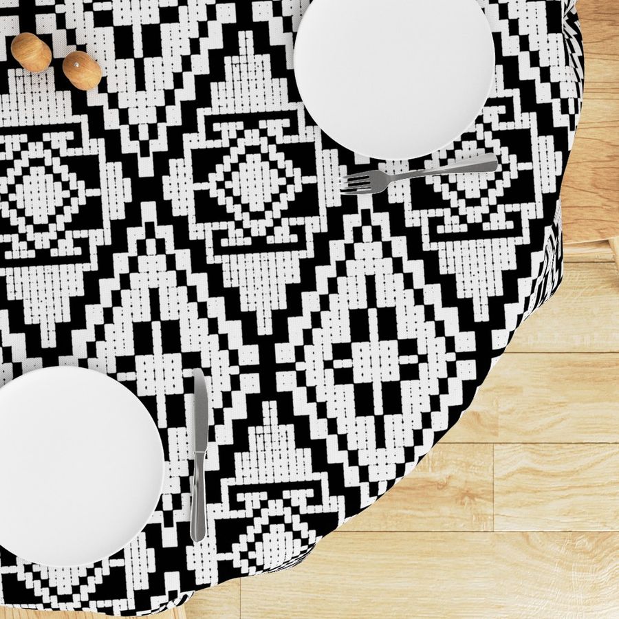 HOME_GOOD_ROUND_TABLE_CLOTH