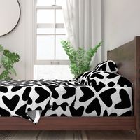 Bold Love / big scale / black and white abstract hearts pattern