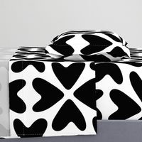 Bold Love / big scale / black and white abstract hearts pattern