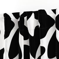 Bold Love / big scale / black and white abstract hearts pattern