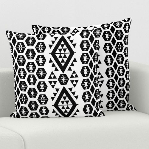 HOME_GOOD_SQUARE_THROW_PILLOW