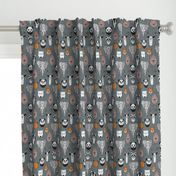 Small scale // Friendly Geometric Animals // green grey linen texture background black and white orange brown and grey deers bears foxes wolves elephants raccoons lions owls and pandas