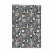 Small scale // Friendly Geometric Animals // green grey linen texture background black and white orange brown and grey deers bears foxes wolves elephants raccoons lions owls and pandas