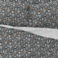 Small scale // Friendly Geometric Animals // green grey linen texture background black and white orange brown and grey deers bears foxes wolves elephants raccoons lions owls and pandas