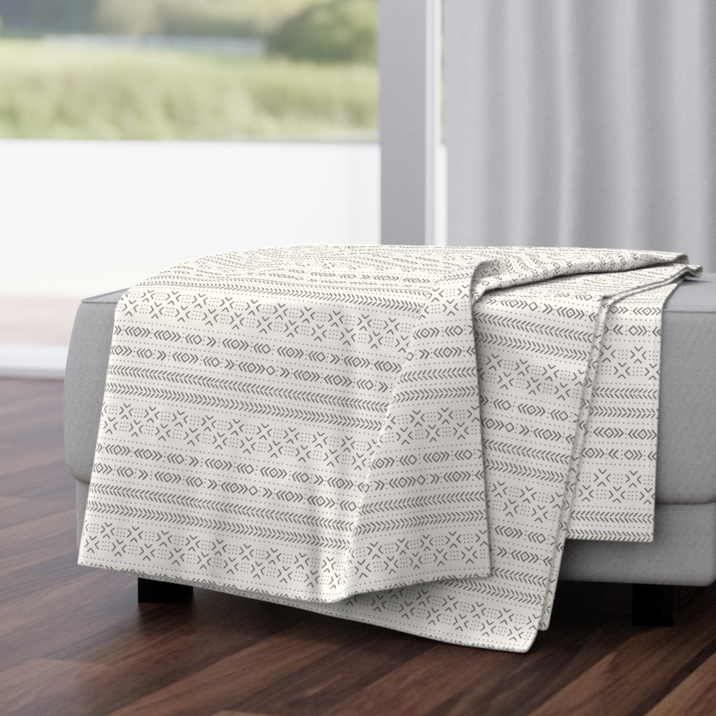 Mud cloth ivory grey medium