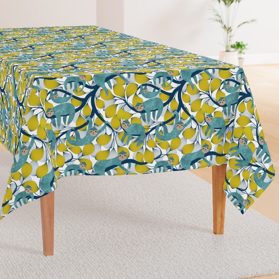 HOME_GOOD_RECTANGULAR_TABLE_CLOTH