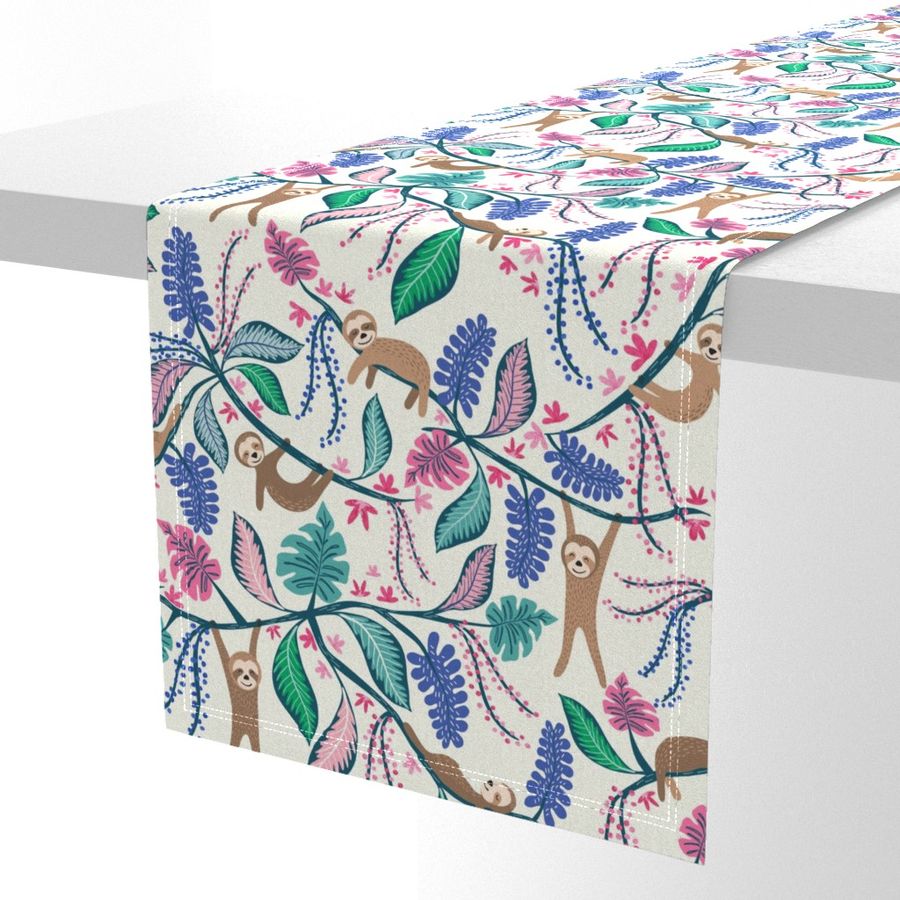 HOME_GOOD_TABLE_RUNNER