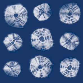 kumo Shibori indigo and white