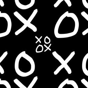 XOXO | White on Black