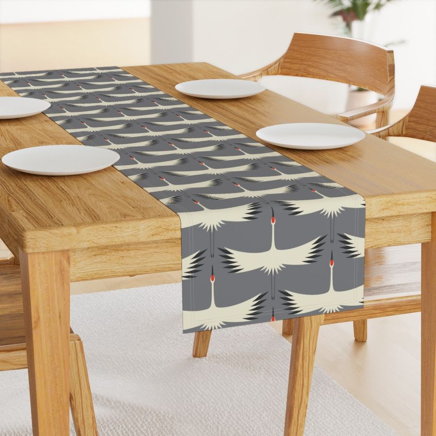 HOME_GOOD_TABLE_RUNNER