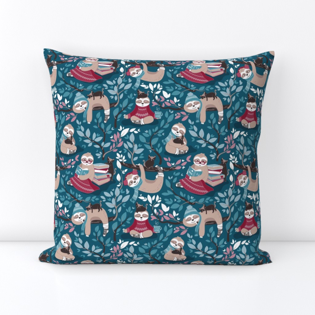 Small scale // Hygge sloth // turquoise and red