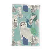 Large scale sloths on turquoise