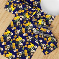 Yellow rose, Redoute rose / navy, yellow and white floral