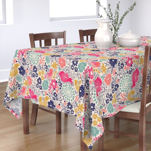 HOME_GOOD_RECTANGULAR_TABLE_CLOTH