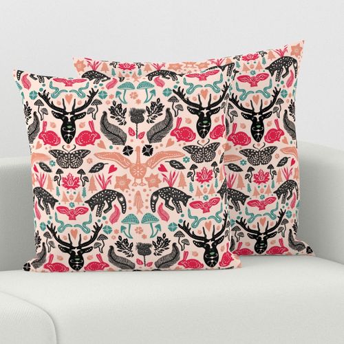 HOME_GOOD_SQUARE_THROW_PILLOW