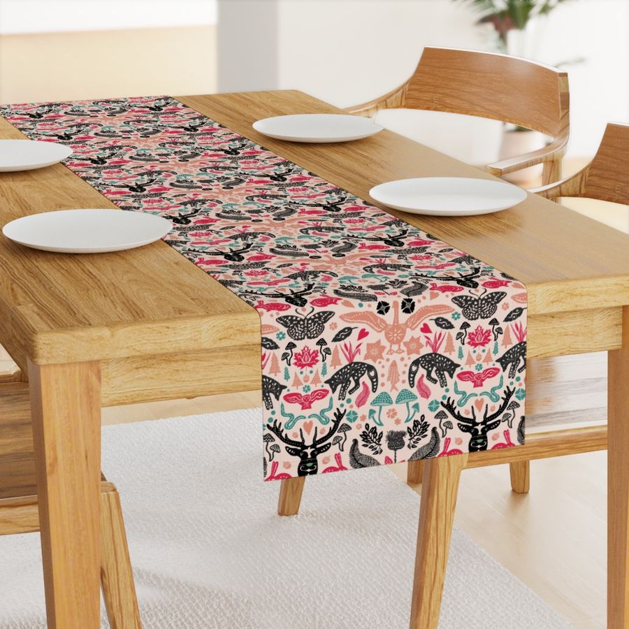 HOME_GOOD_TABLE_RUNNER