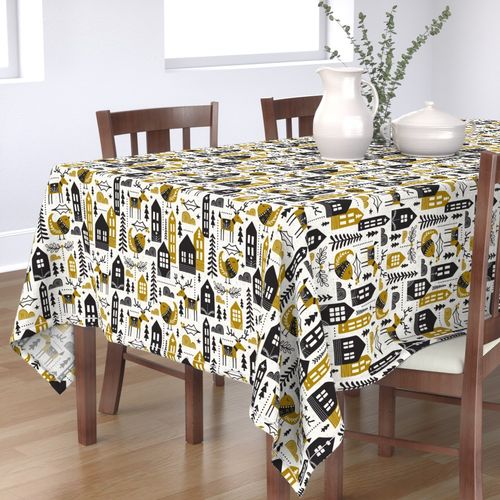 HOME_GOOD_RECTANGULAR_TABLE_CLOTH