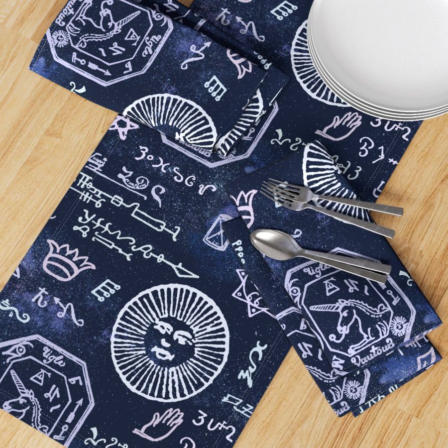 HOME_GOOD_TABLE_RUNNER