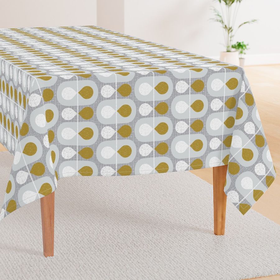 HOME_GOOD_RECTANGULAR_TABLE_CLOTH