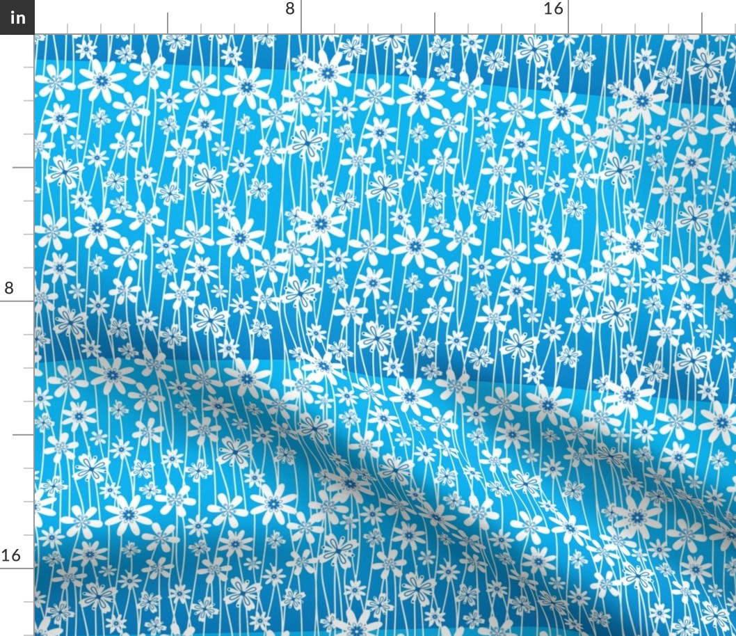 Daisies Strings on Blue Ombre