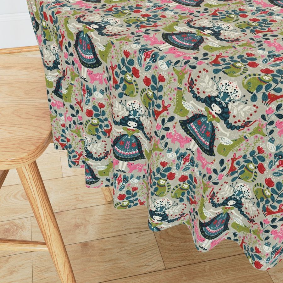 HOME_GOOD_ROUND_TABLE_CLOTH