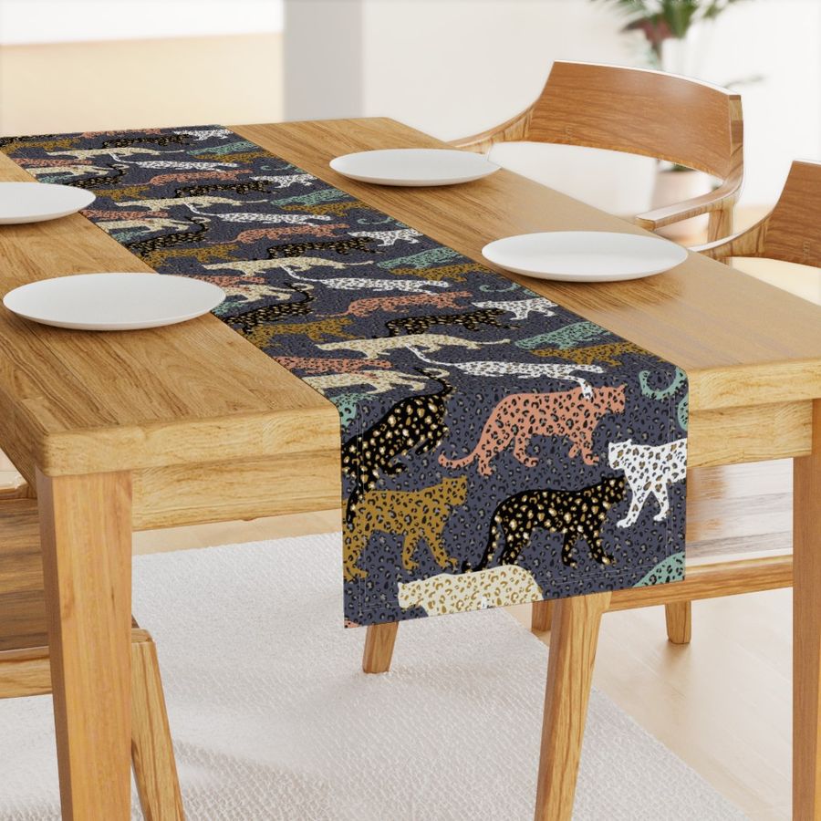 HOME_GOOD_TABLE_RUNNER