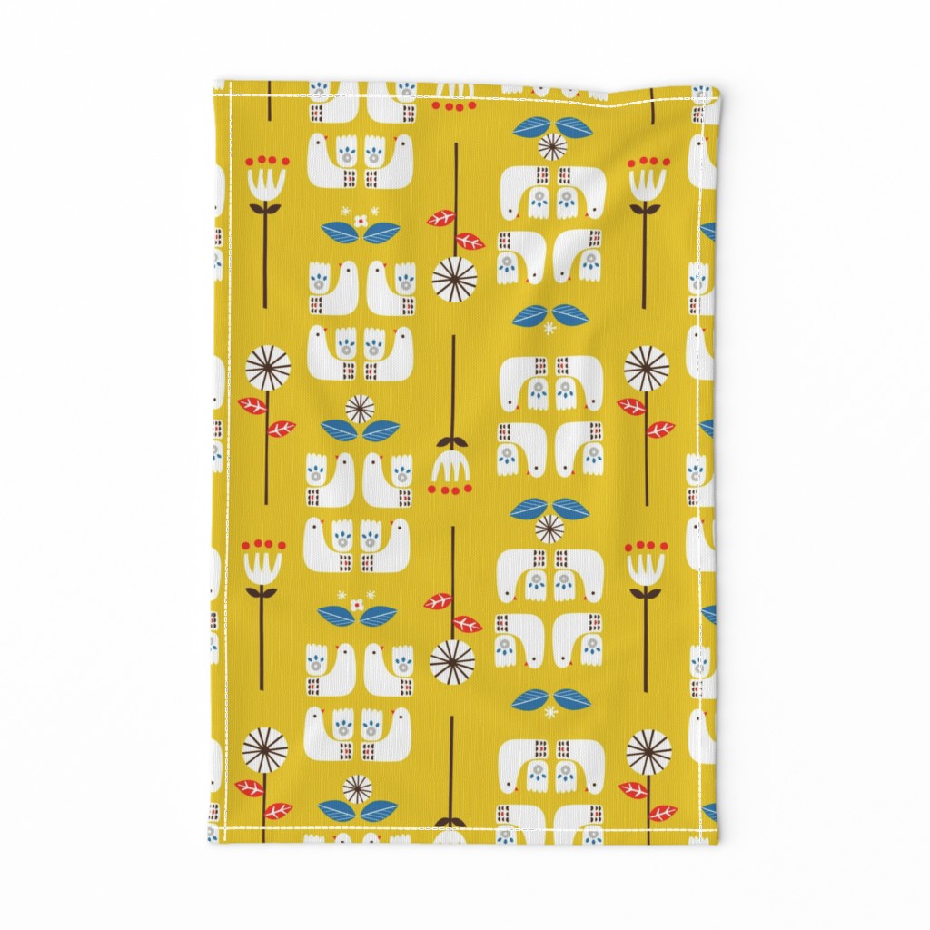 Scandi birds yellow 12"