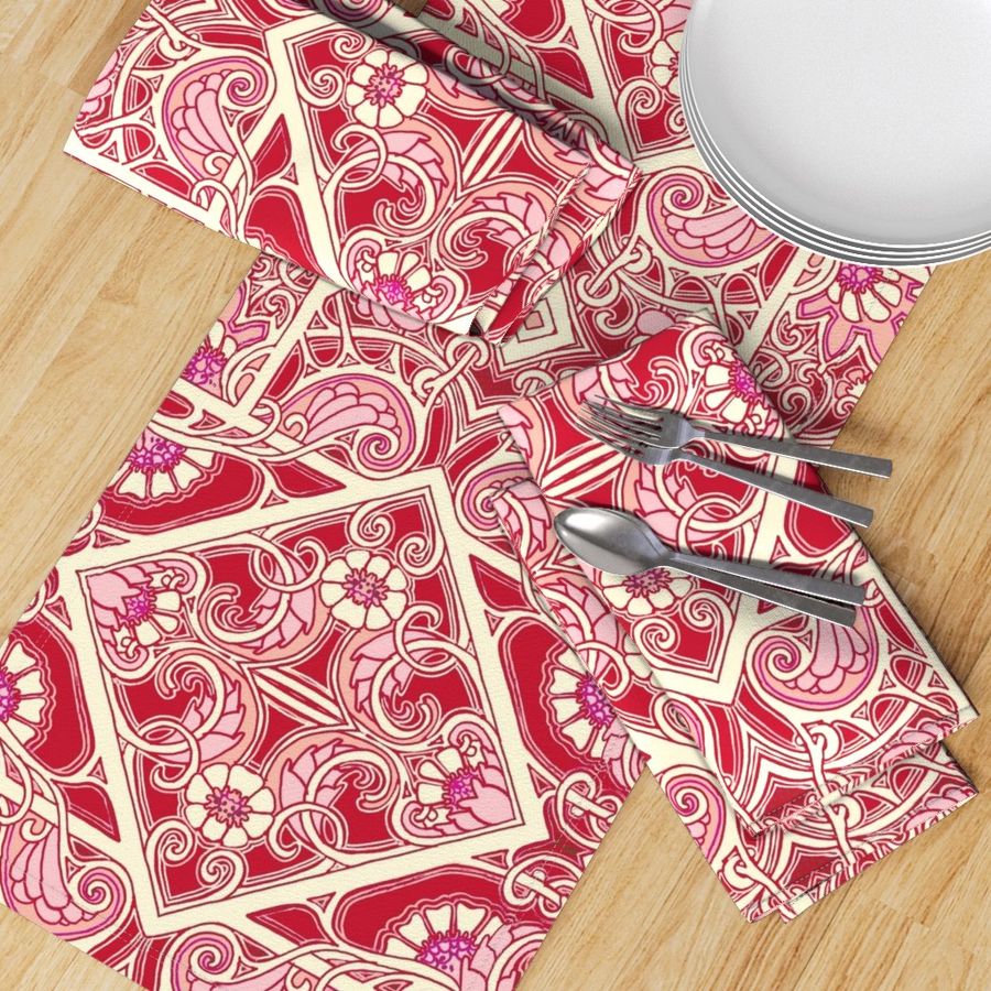 HOME_GOOD_TABLE_RUNNER