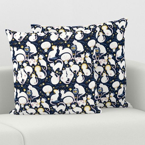 HOME_GOOD_SQUARE_THROW_PILLOW