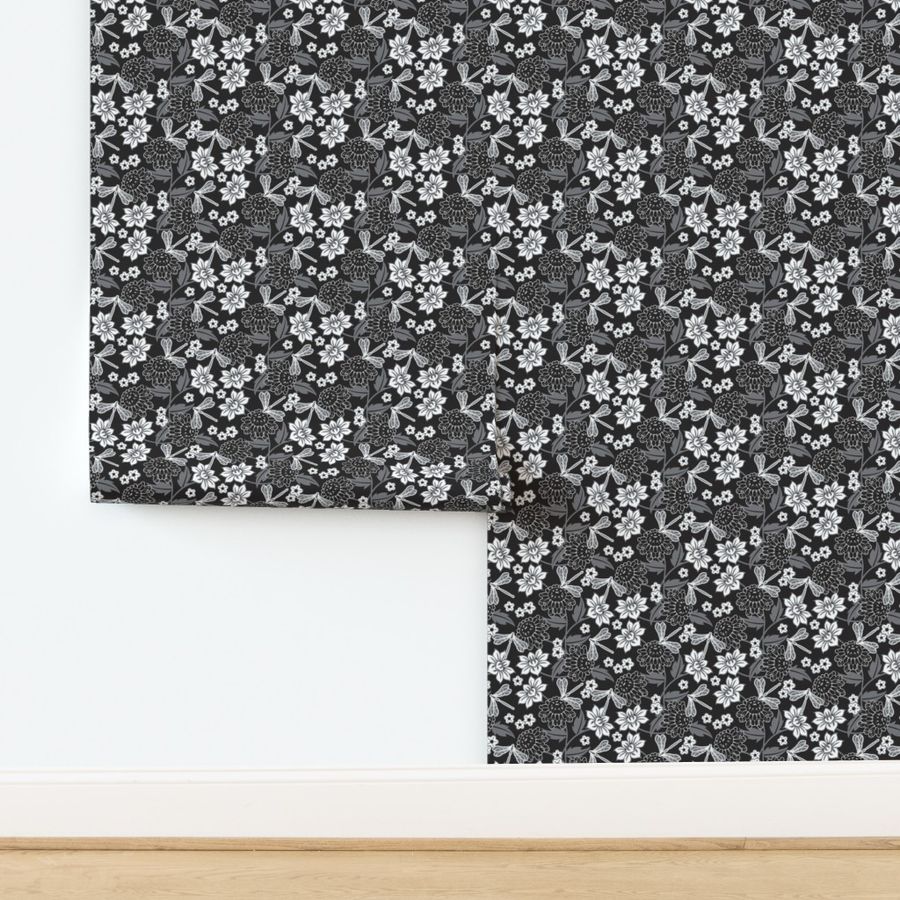 Japanese large floral black