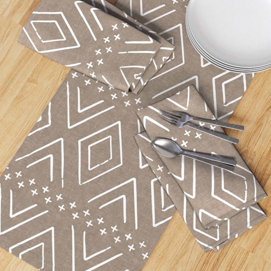 HOME_GOOD_TABLE_RUNNER