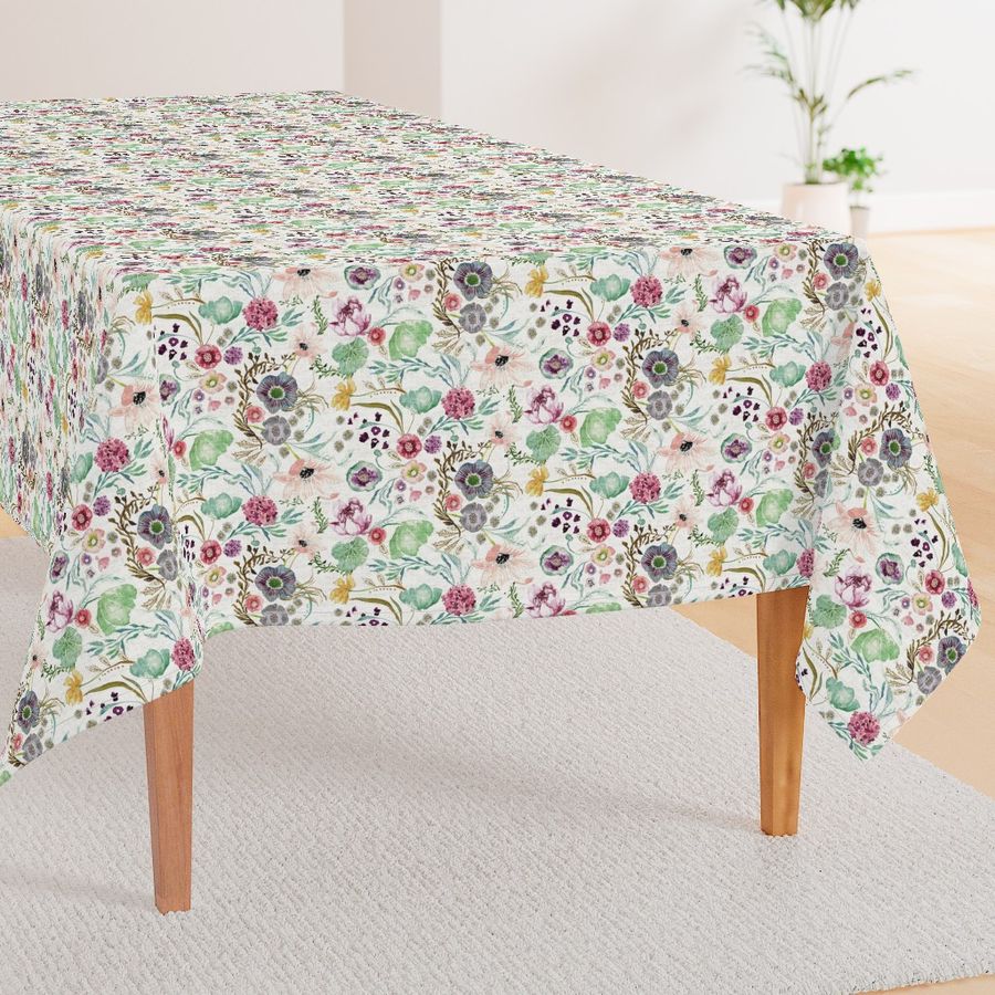 HOME_GOOD_RECTANGULAR_TABLE_CLOTH