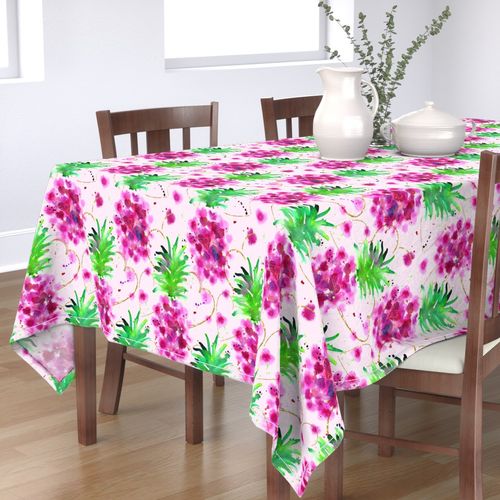 HOME_GOOD_RECTANGULAR_TABLE_CLOTH