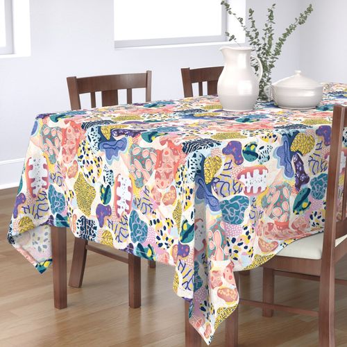 HOME_GOOD_RECTANGULAR_TABLE_CLOTH