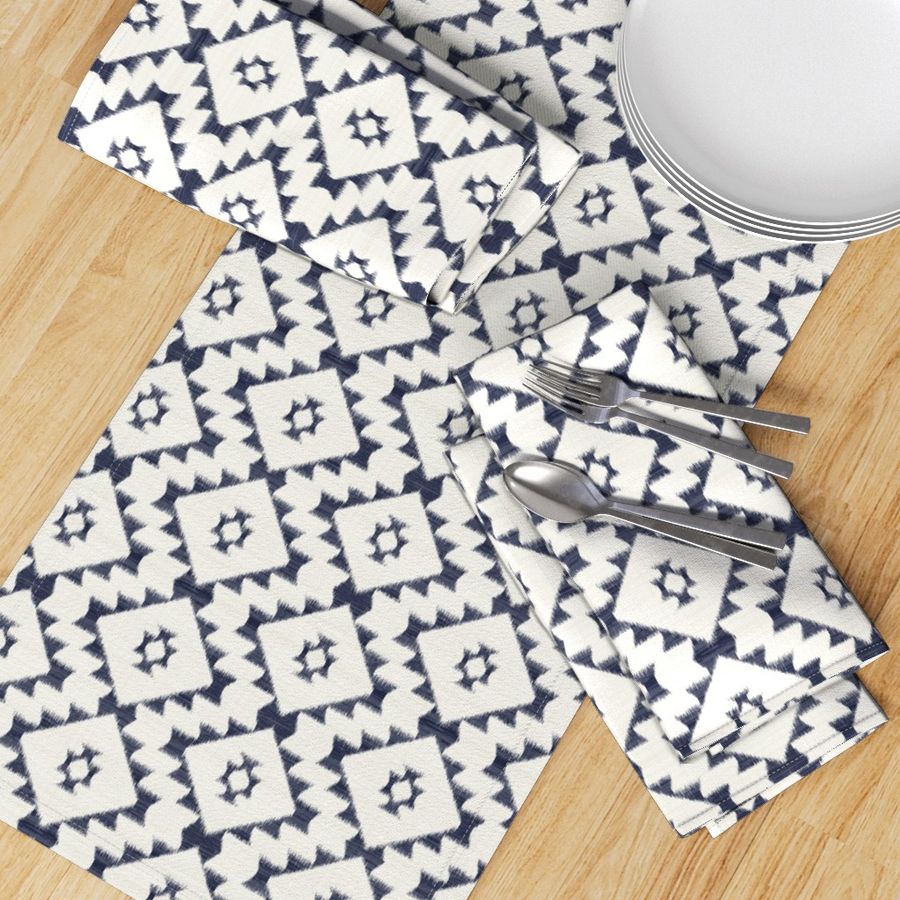 HOME_GOOD_TABLE_RUNNER