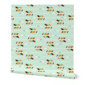 Large Arrows: Horizontal Mint