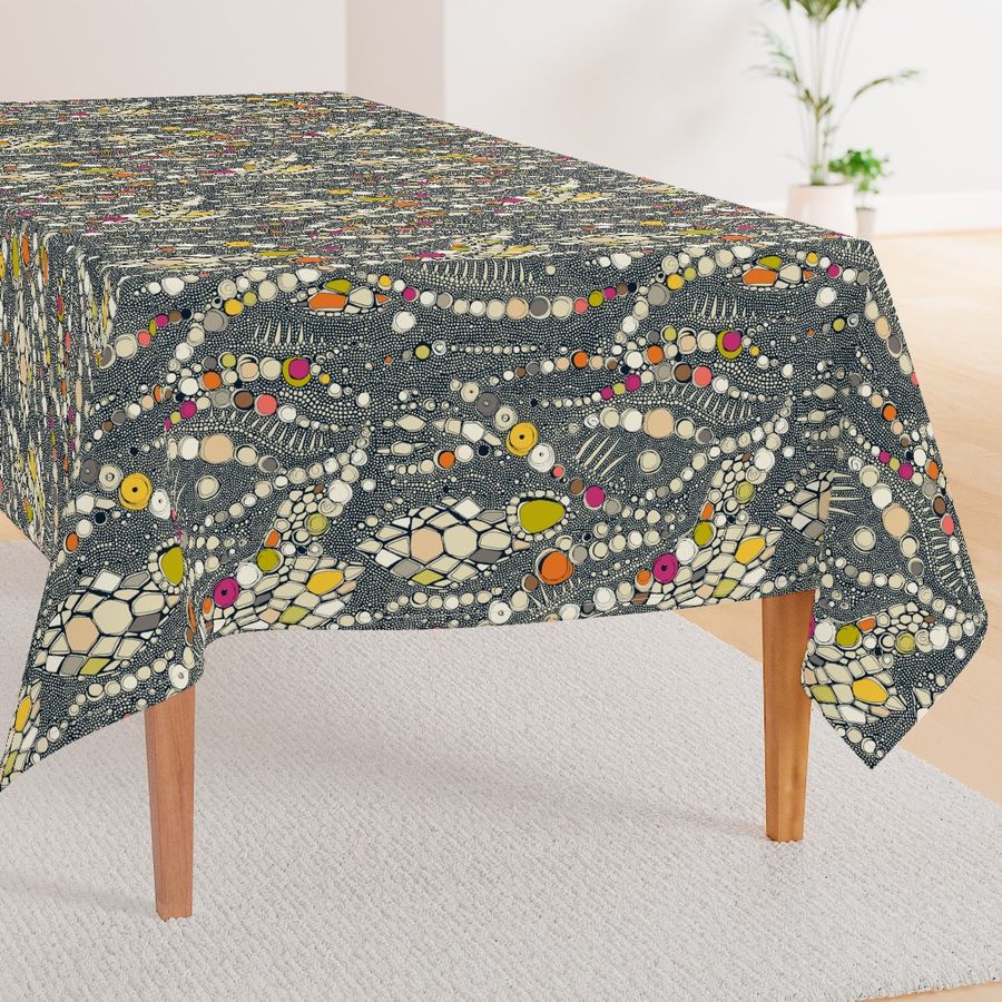 HOME_GOOD_RECTANGULAR_TABLE_CLOTH