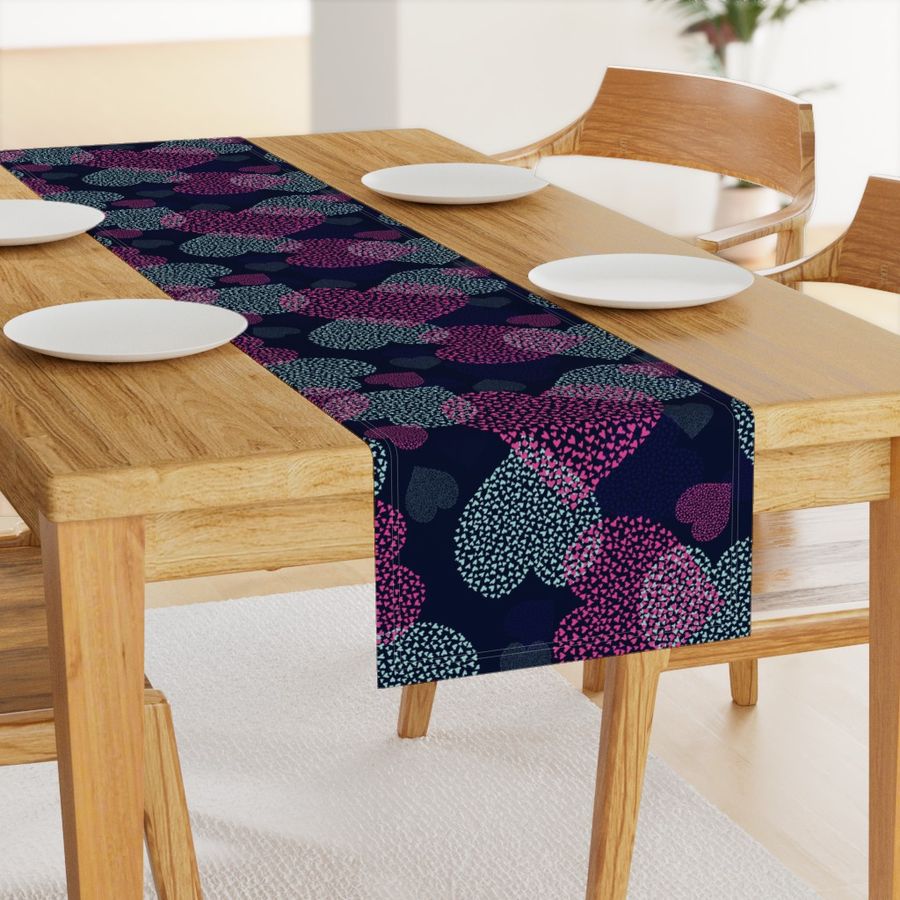 HOME_GOOD_TABLE_RUNNER