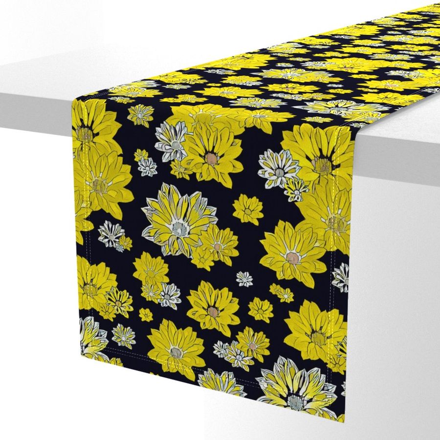 HOME_GOOD_TABLE_RUNNER